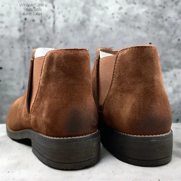 NIB Clarks Demi Beat Slip On Ankle Boots Booties Tan Brown Suede 8.5M 39.5 - Picture 8 of 12